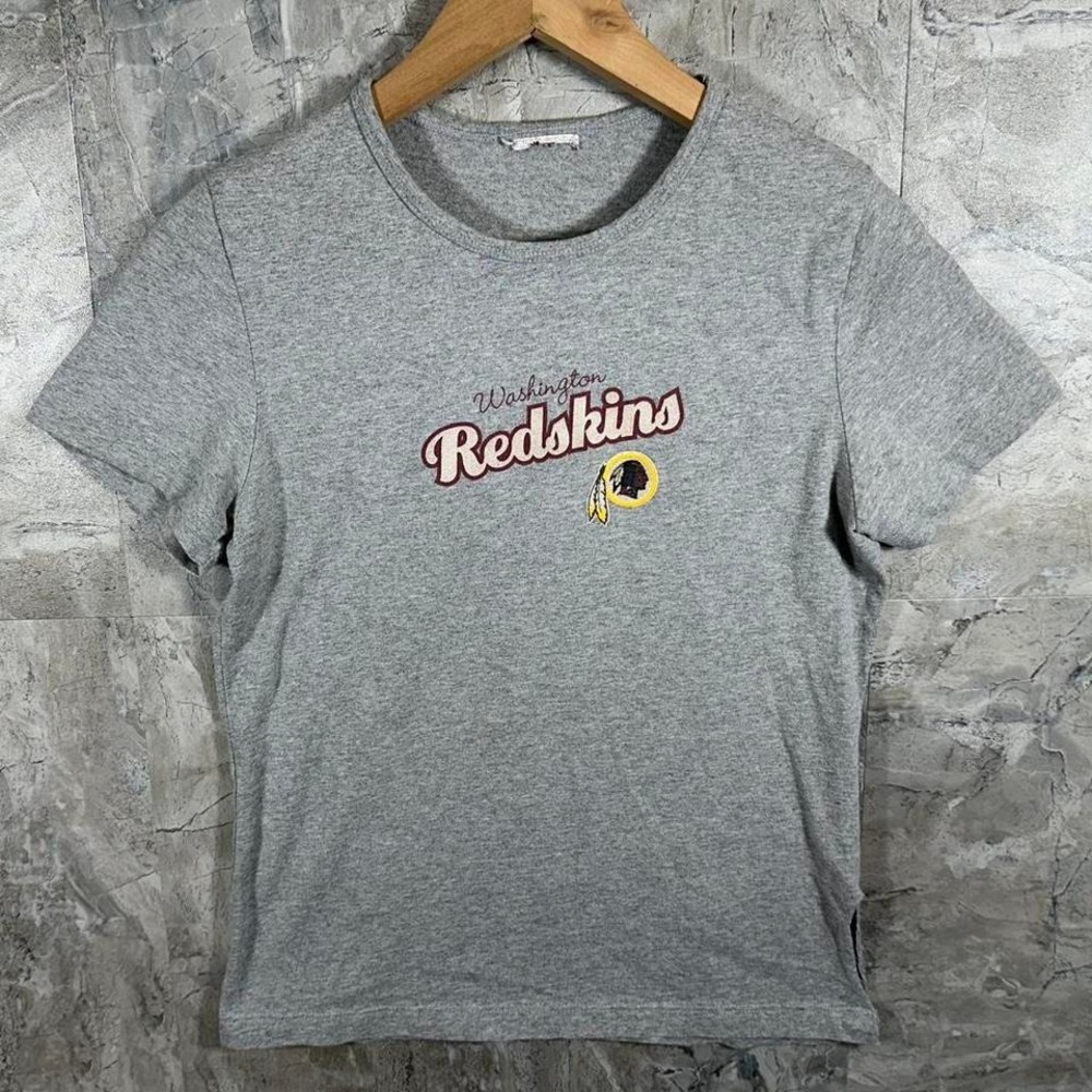 NFL Grey Washington Redskins NFL tee shirt Woman's Size Small  ‎ #NFL #gridiron